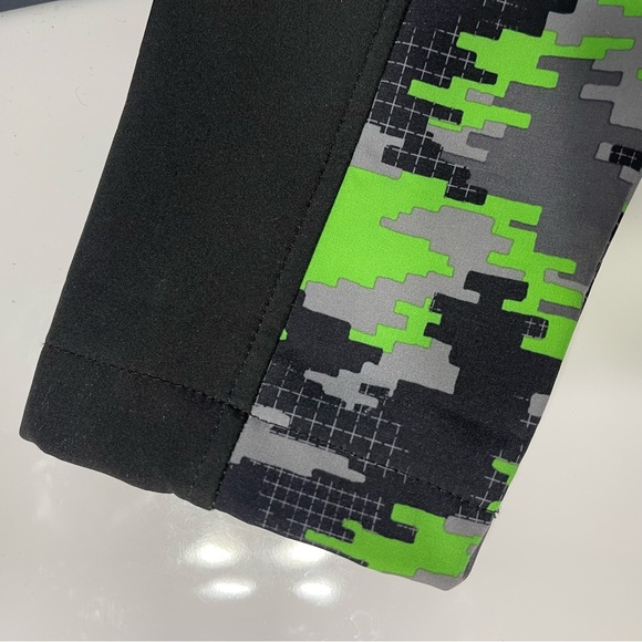 Free Country jacket with hood youth size XL 14-16 black green grey *like new* - Picture 7 of 9